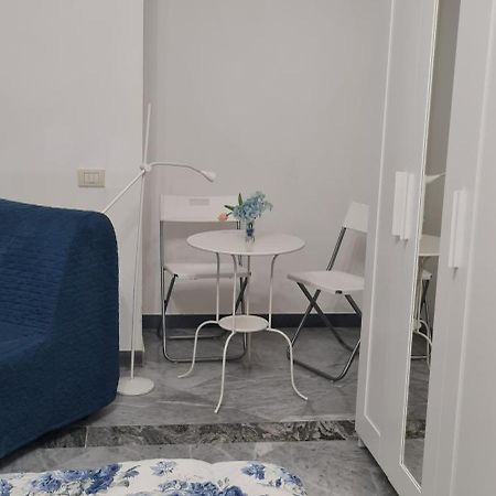 Bed and Breakfast Le Ginestre In Centro Salerno Exterior foto