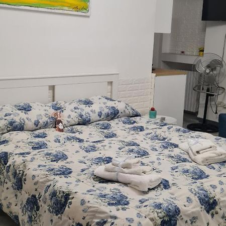 Bed and Breakfast Le Ginestre In Centro Salerno Exterior foto