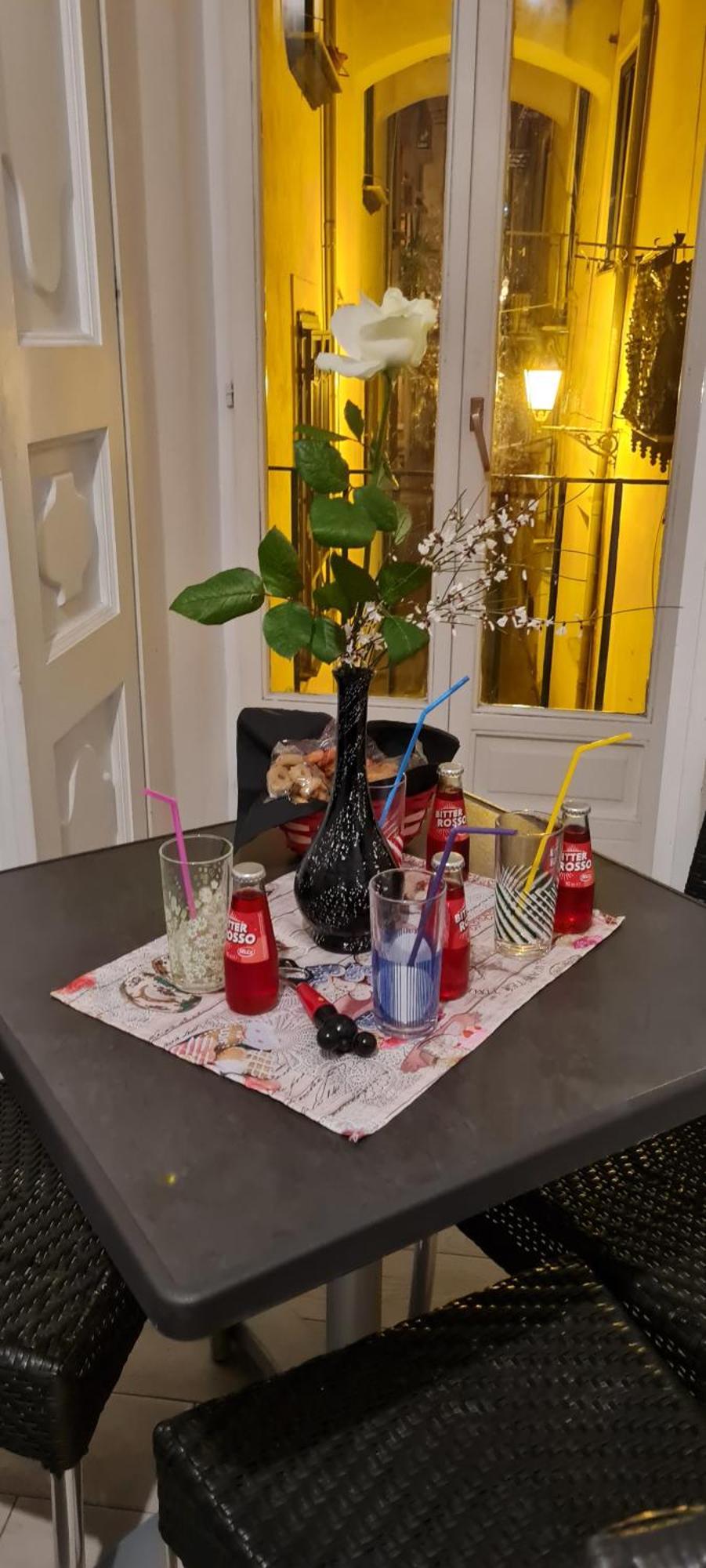 Bed and Breakfast Le Ginestre In Centro Salerno Zimmer foto